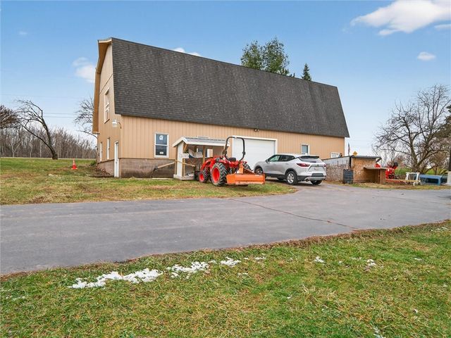 9478 West Ridge Road, Clarkson, NY 14420