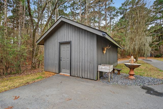 504 Moore Road, Elm Grove, LA 71051