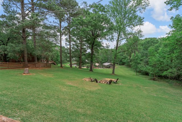 504 Moore Road, Elm Grove, LA 71051
