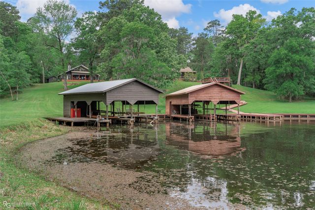 504 Moore Road, Elm Grove, LA 71051