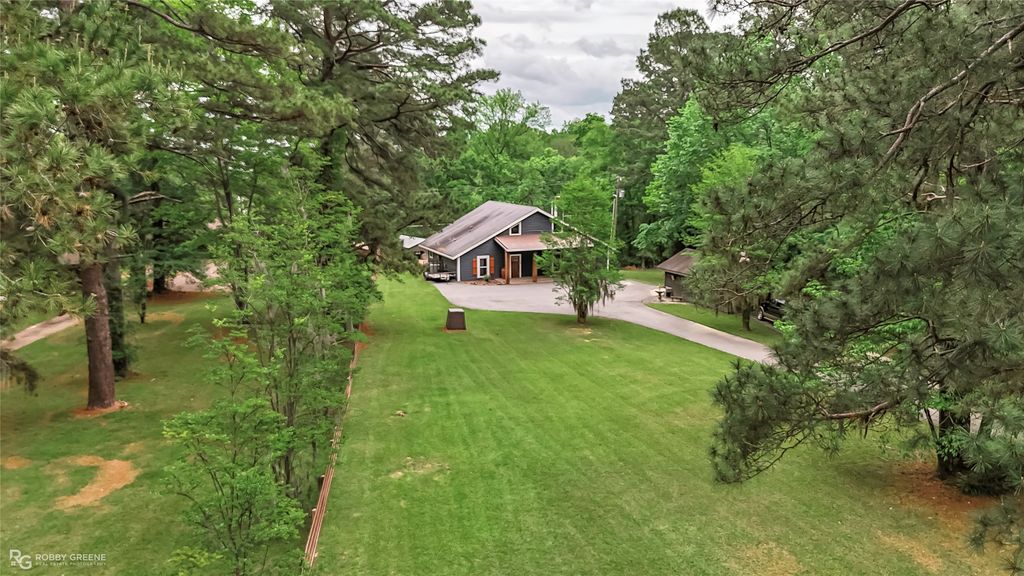 504 Moore Road, Elm Grove, LA 71051