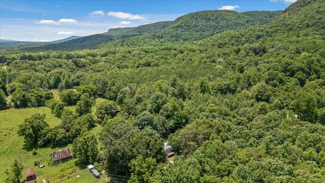 715 Lusk Loop Road, Dunlap, TN 37327