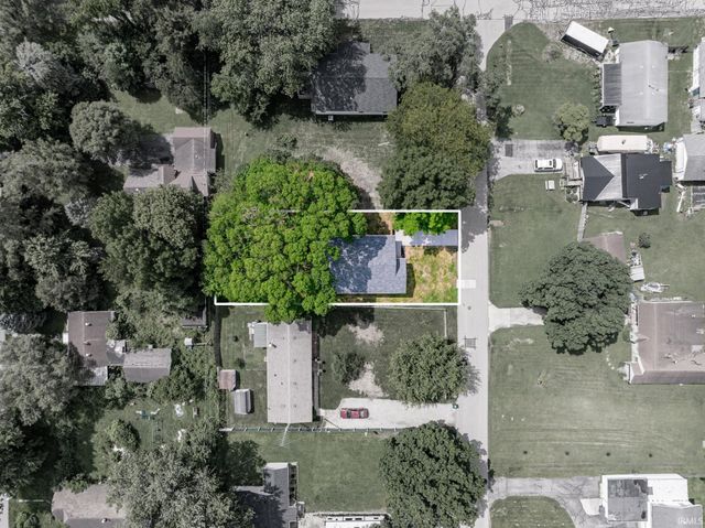 1540 S Woodruff Drive, Muncie, IN 47304