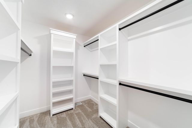 2322 PRIDE MOUNTAIN DR, Columbia, MO 65201