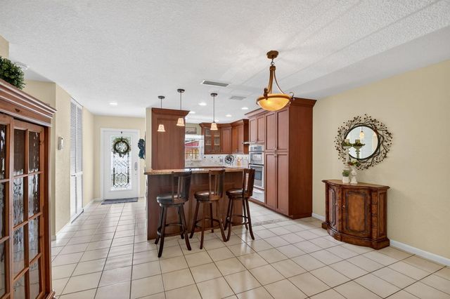 300 Cape Cod Circle, Lake Worth, FL 33467