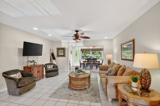 300 Cape Cod Circle, Lake Worth, FL 33467