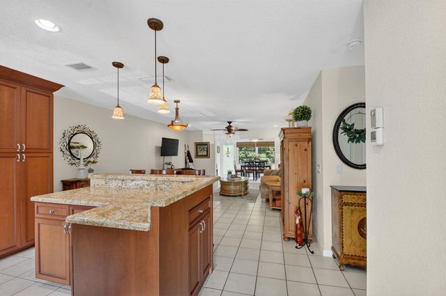 300 Cape Cod Circle, Lake Worth, FL 33467