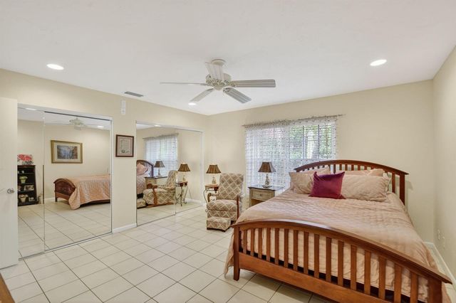 300 Cape Cod Circle, Lake Worth, FL 33467