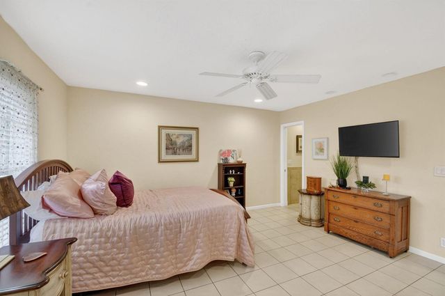 300 Cape Cod Circle, Lake Worth, FL 33467