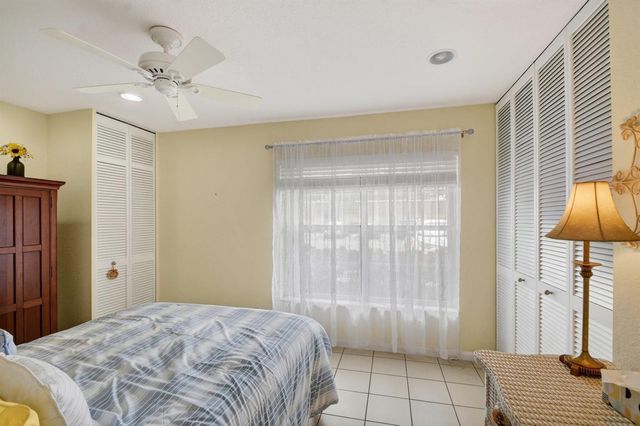 300 Cape Cod Circle, Lake Worth, FL 33467