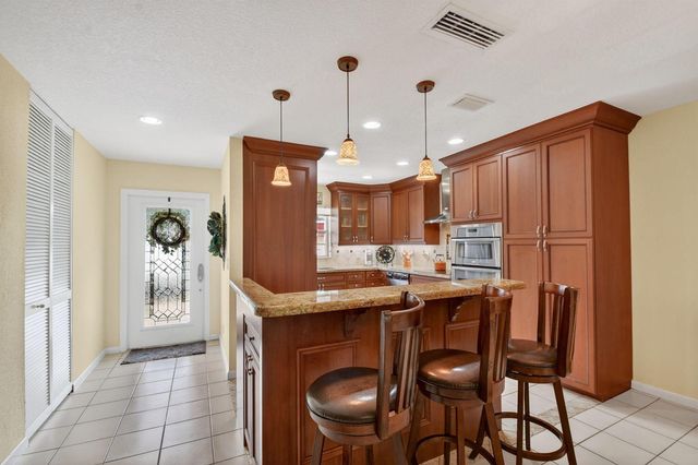 300 Cape Cod Circle, Lake Worth, FL 33467