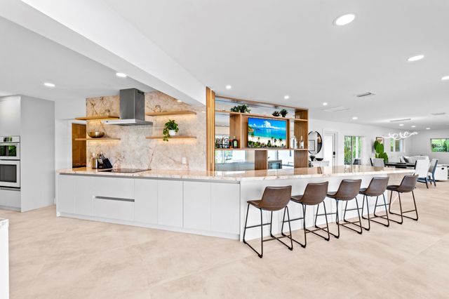 1725 NE 23rd Avenue, Fort Lauderdale, FL 33305