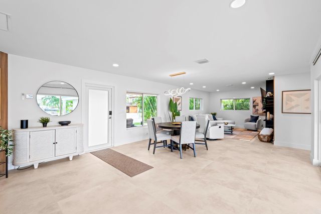 1725 NE 23rd Avenue, Fort Lauderdale, FL 33305