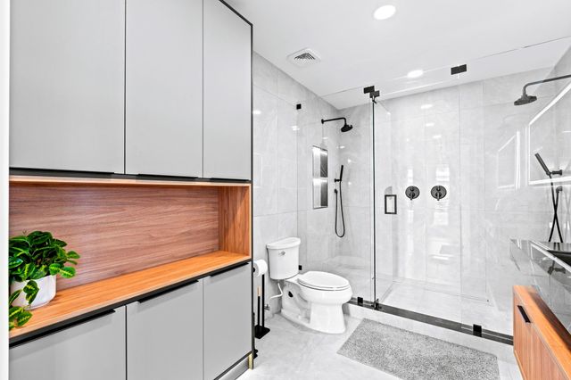 1725 NE 23rd Avenue, Fort Lauderdale, FL 33305