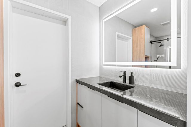 1725 NE 23rd Avenue, Fort Lauderdale, FL 33305