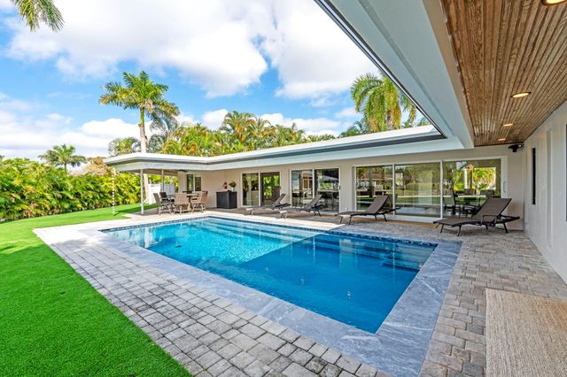 1725 NE 23rd Avenue, Fort Lauderdale, FL 33305