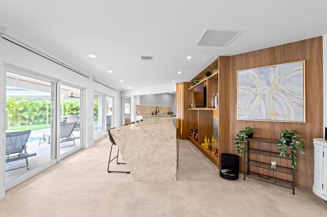 1725 NE 23rd Avenue, Fort Lauderdale, FL 33305