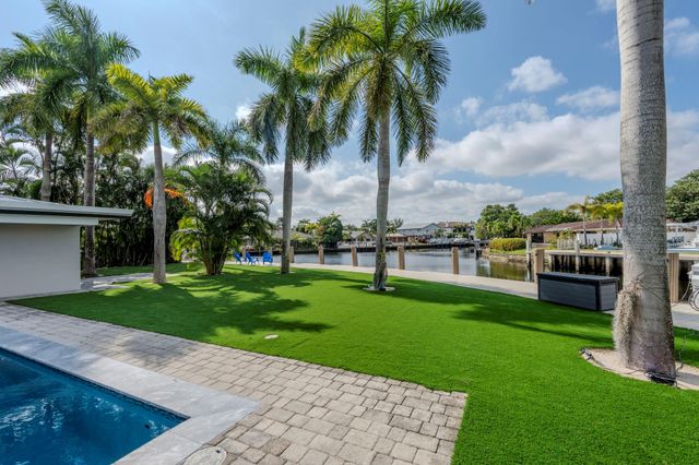 1725 NE 23rd Avenue, Fort Lauderdale, FL 33305