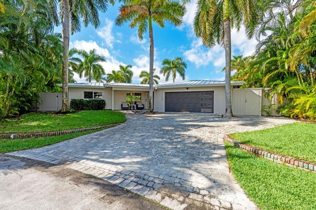 1725 NE 23rd Avenue, Fort Lauderdale, FL 33305