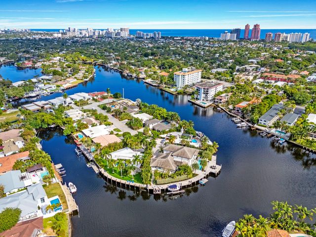 1725 NE 23rd Avenue, Fort Lauderdale, FL 33305