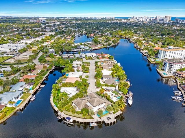 1725 NE 23rd Avenue, Fort Lauderdale, FL 33305