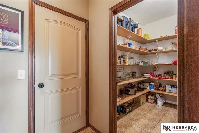 1540 W Silverado Drive, Lincoln, NE 68521