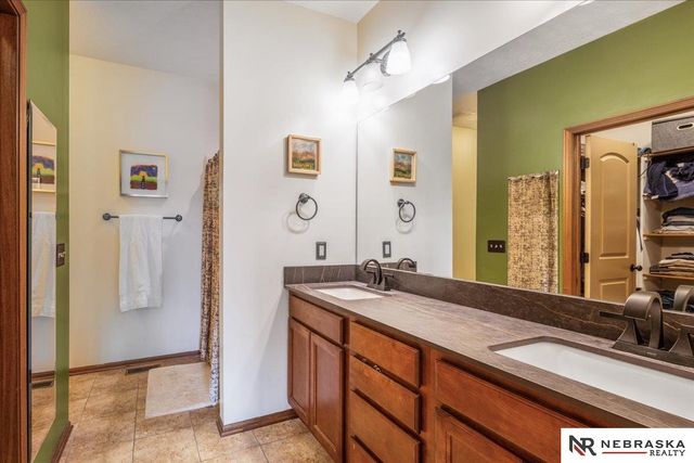 1540 W Silverado Drive, Lincoln, NE 68521