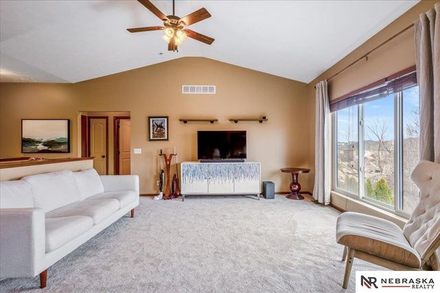 1540 W Silverado Drive, Lincoln, NE 68521