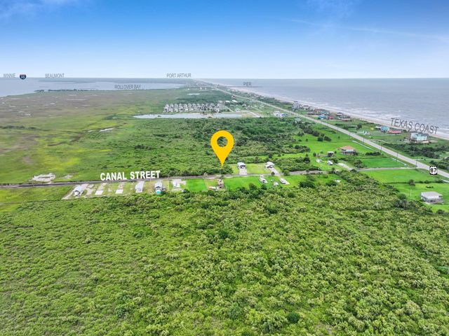 1054 Canal, Gilchrist, TX 77617