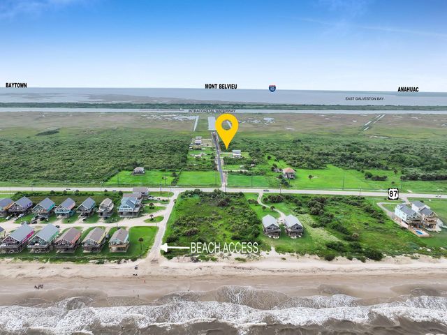 1054 Canal, Gilchrist, TX 77617