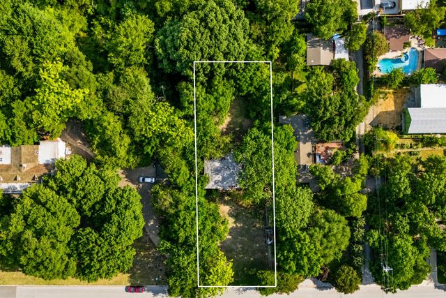 625 W Colorado Boulevard, Dallas, TX 75208
