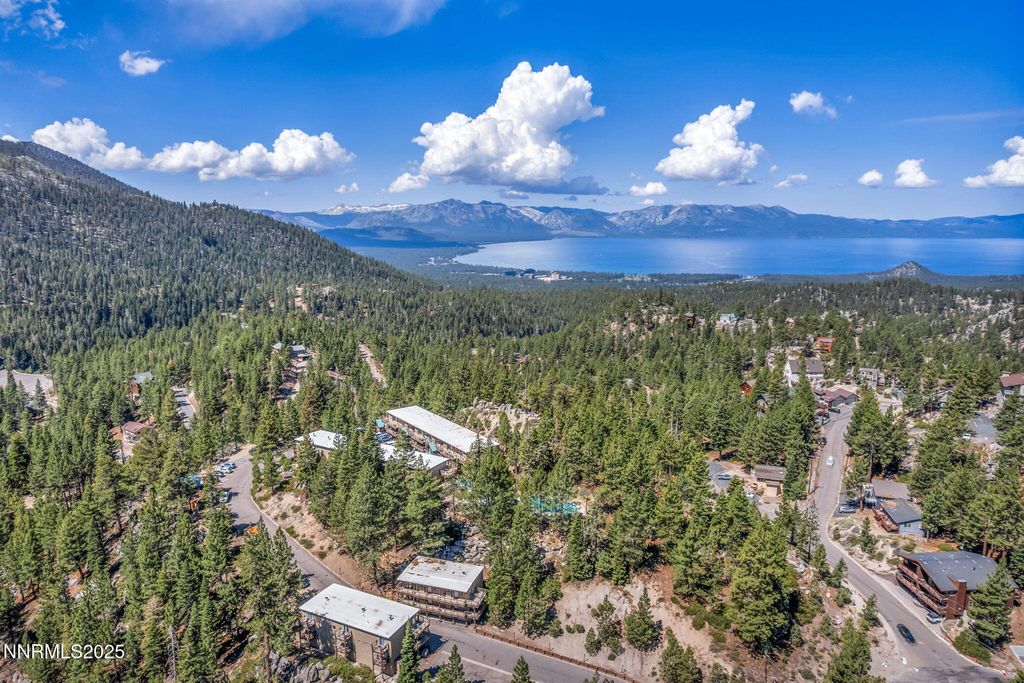 Image 11 of property listing at 189 Tramway Drive, Stateline, NV 89449