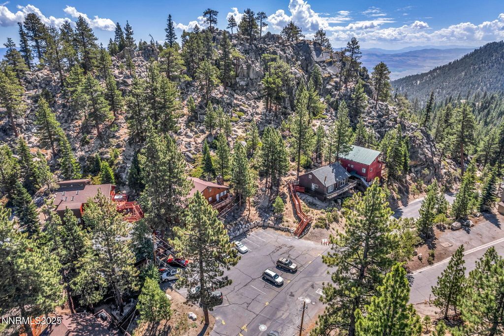 Image 12 of property listing at 189 Tramway Drive, Stateline, NV 89449