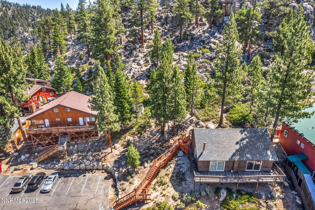 Image 3 of property listing at 189 Tramway Drive, Stateline, NV 89449