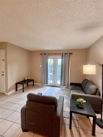 1516 Bay Area Boulevard K13, Houston, TX 77058