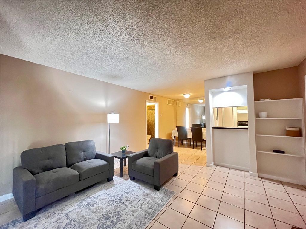1516 Bay Area Boulevard K13, Houston, TX 77058