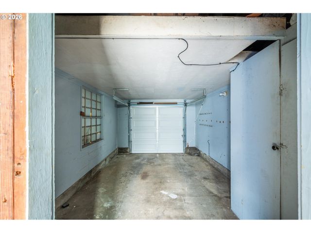 1540 GARFIELD St, North Bend, OR 97459