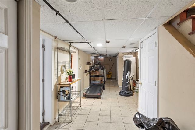 63 Lincoln Avenue, Cranston, RI 02920