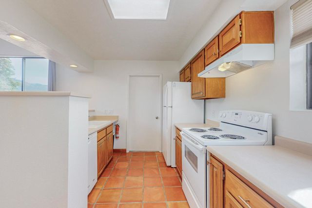 876 Tramway Lane Court NE, Albuquerque, NM 87122