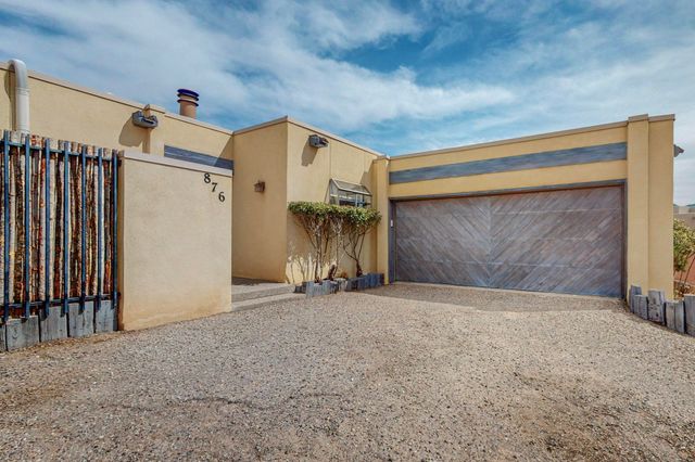 876 Tramway Lane Court NE, Albuquerque, NM 87122