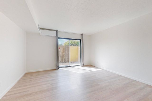 876 Tramway Lane Court NE, Albuquerque, NM 87122