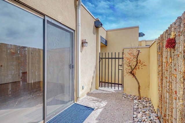 876 Tramway Lane Court NE, Albuquerque, NM 87122