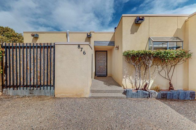 876 Tramway Lane Court NE, Albuquerque, NM 87122