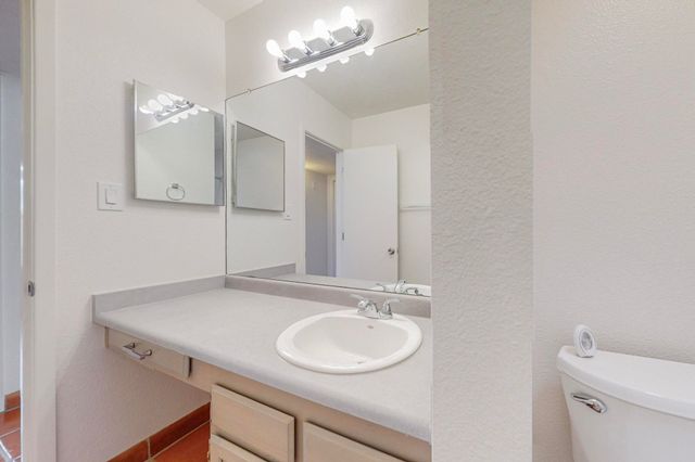 876 Tramway Lane Court NE, Albuquerque, NM 87122