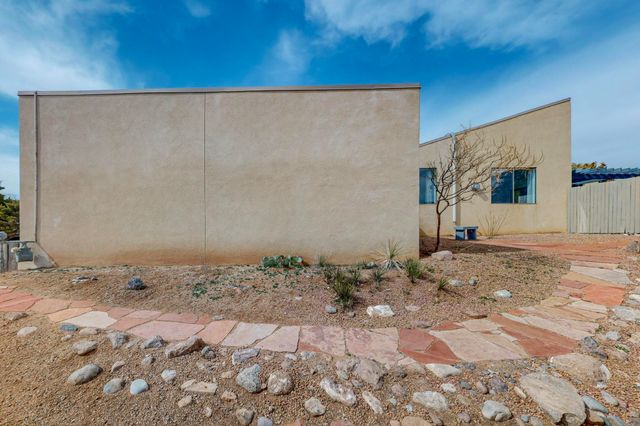 876 Tramway Lane Court NE, Albuquerque, NM 87122