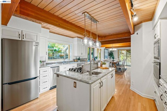 279 Castle Hill Ranch Rd, Walnut Creek, CA 94595