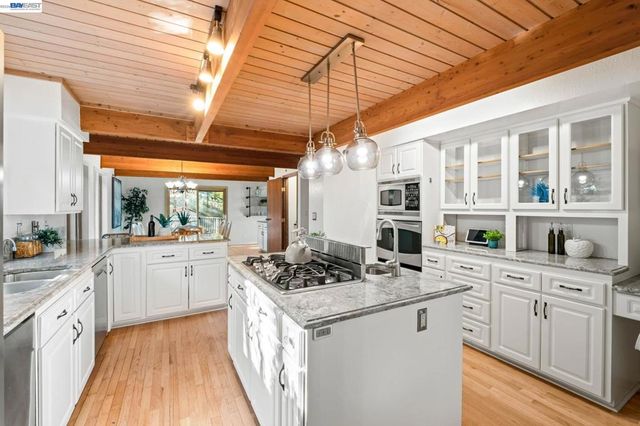 279 Castle Hill Ranch Rd, Walnut Creek, CA 94595