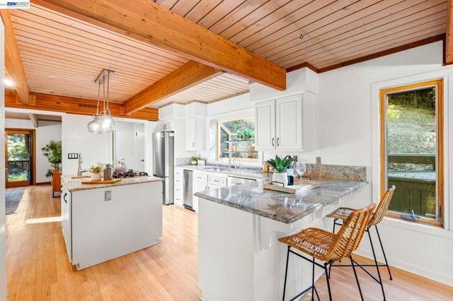 279 Castle Hill Ranch Rd, Walnut Creek, CA 94595