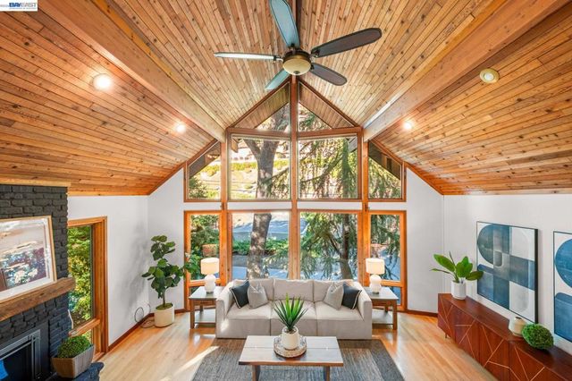 279 Castle Hill Ranch Rd, Walnut Creek, CA 94595