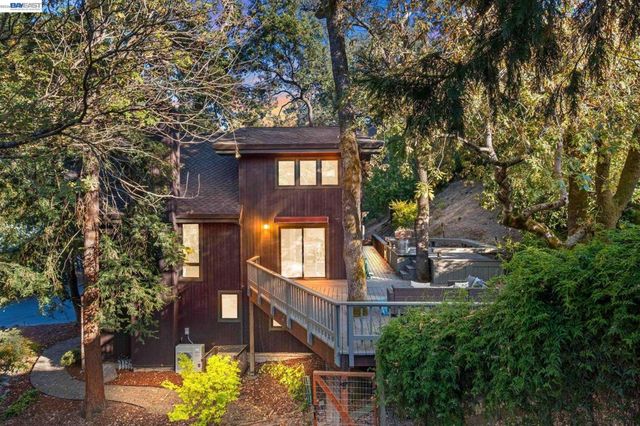 279 Castle Hill Ranch Rd, Walnut Creek, CA 94595